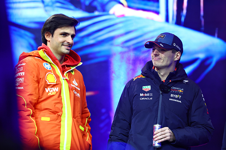 Carlos Sainz and Max Verstappen talk to the crowd on the fan stage before final practice for the Las Vegas GP at Las Vegas Strip Circuit, November 22, 2024.